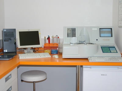 Labor mit Chemievollautomat Saba